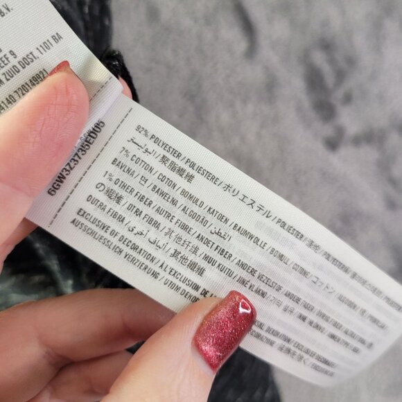 Hollister Womens Graphic Split Back Top XS/S Black‎ Gray Boho Lace Detail Casual - Picture 10 of 11